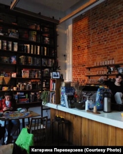 Кав'ярня Pakufuda через об'єктив камери Катерини Переверзевої