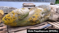 «Баби заважають росіянам». Половецькі скульптури «не вписуються в історичні міфи» Кремля – історик