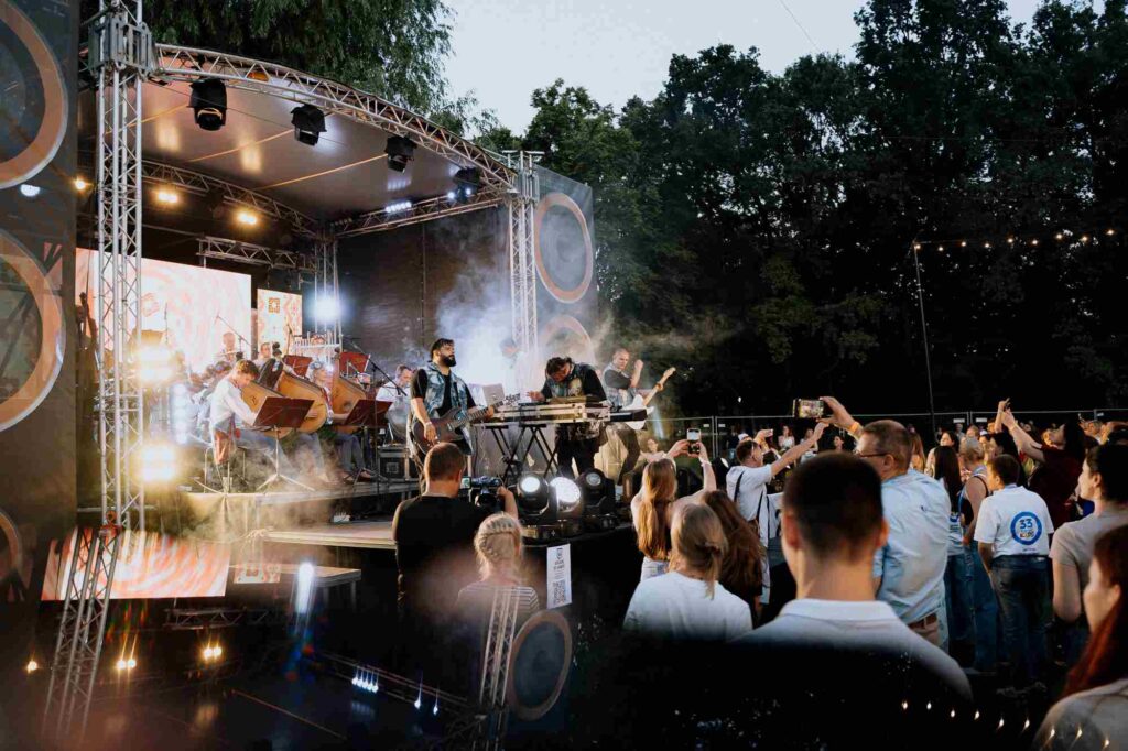 Гурт Probass ∆ Hardi разом з НАОНІ офіційно презентували новий музичний напрям і назвали його  «UKROBASS»