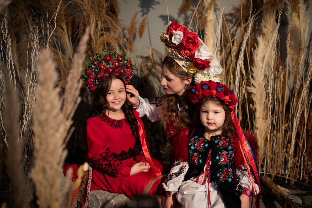 Юна україно-канадська співачка Злата Барчук