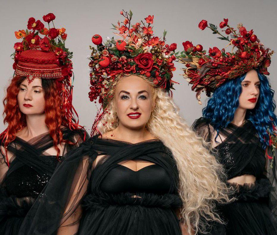 Пісня “Пироги з ожиною” від гурту KOZAK SISTERS  - справжня музична розповідь про сімейні традиції