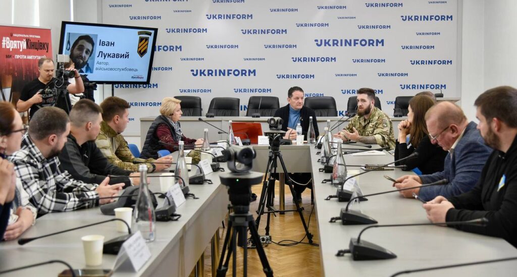 Забуті герої: поранені бійці заговорили про проблеми лікування