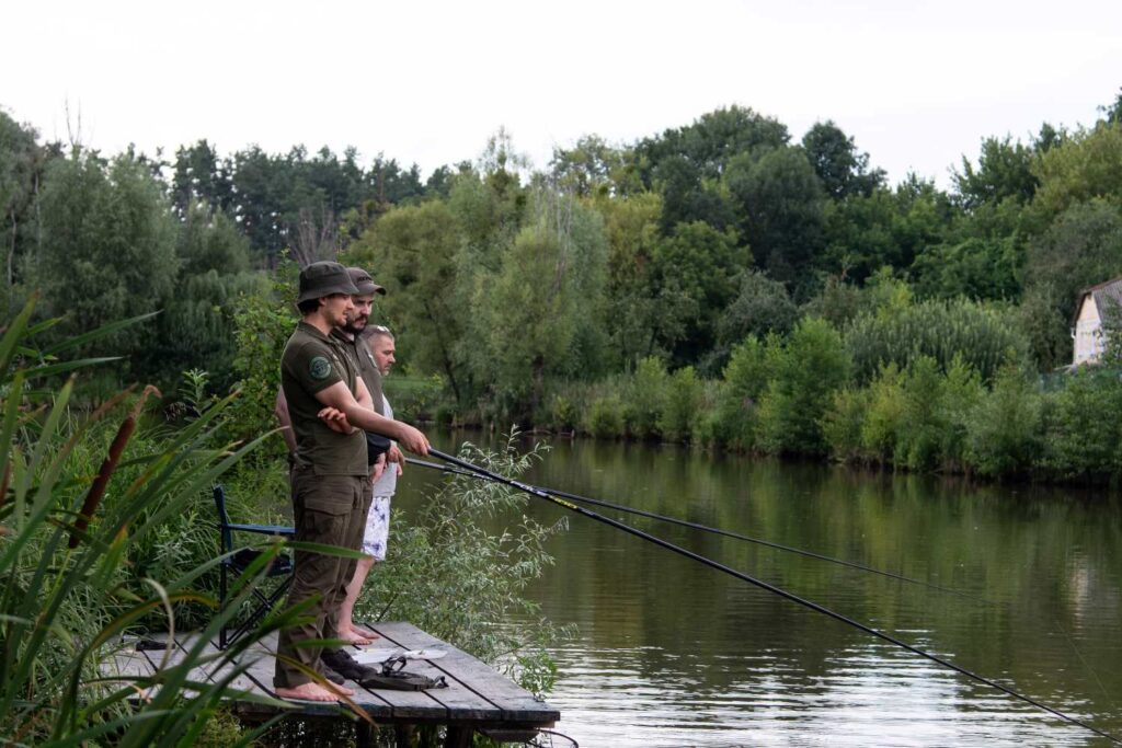 Риболовні організації обʼєдналися для відновлення ветеранів ЗСУ