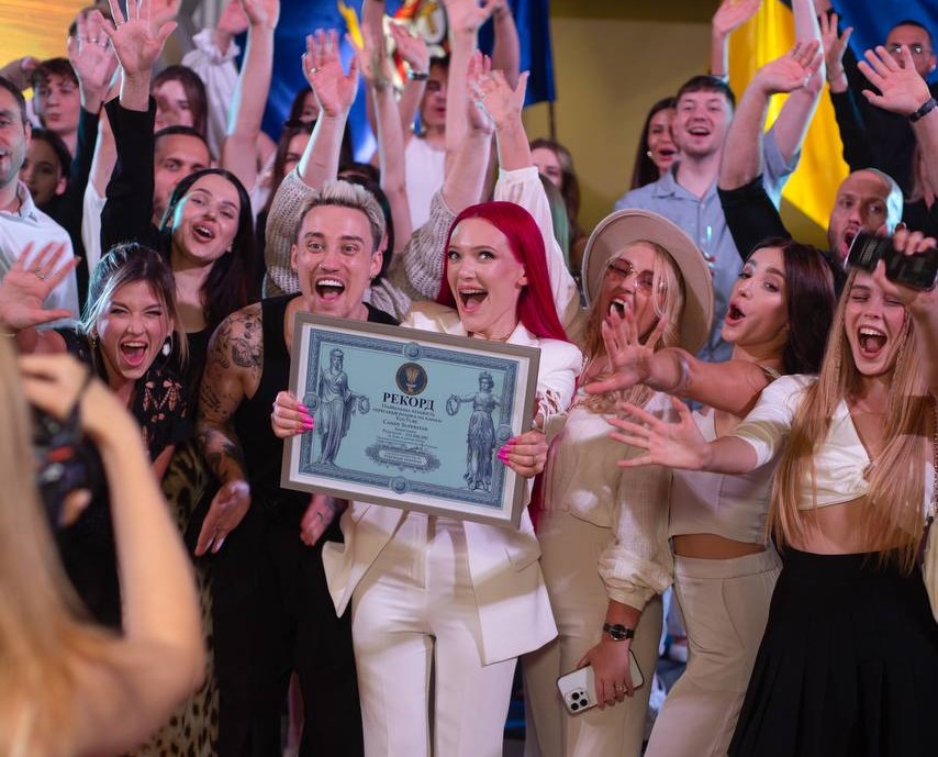 Кенді Суперстар: Абсолютна рекордсменка України в цифровому світі