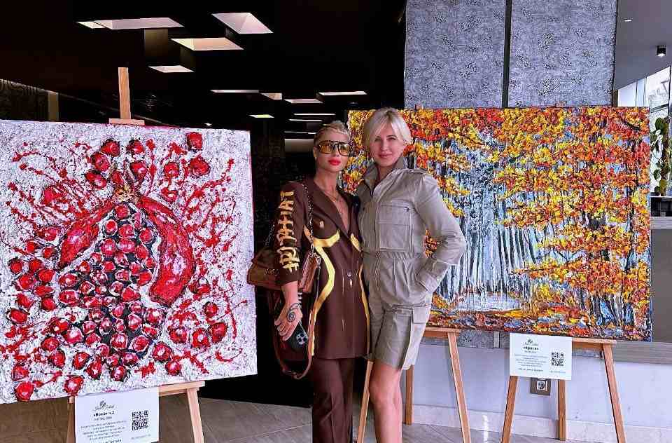 «Дорогоцінні барви життя»:  нова виставка Ірини Третьяк