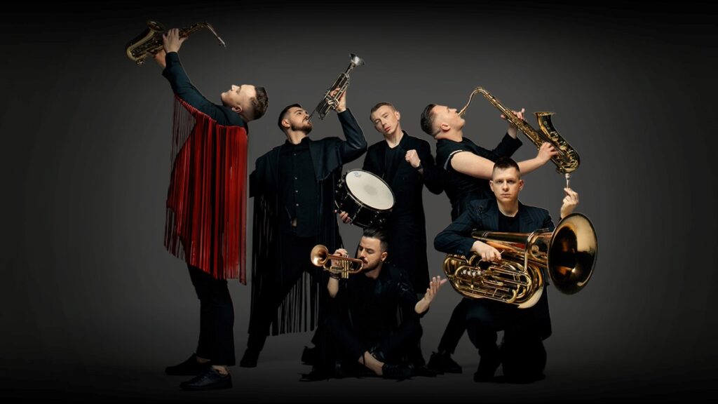 ДикоBrass презентує святковий альбом «Christmas» — різдвяні хіти у новому звучанні