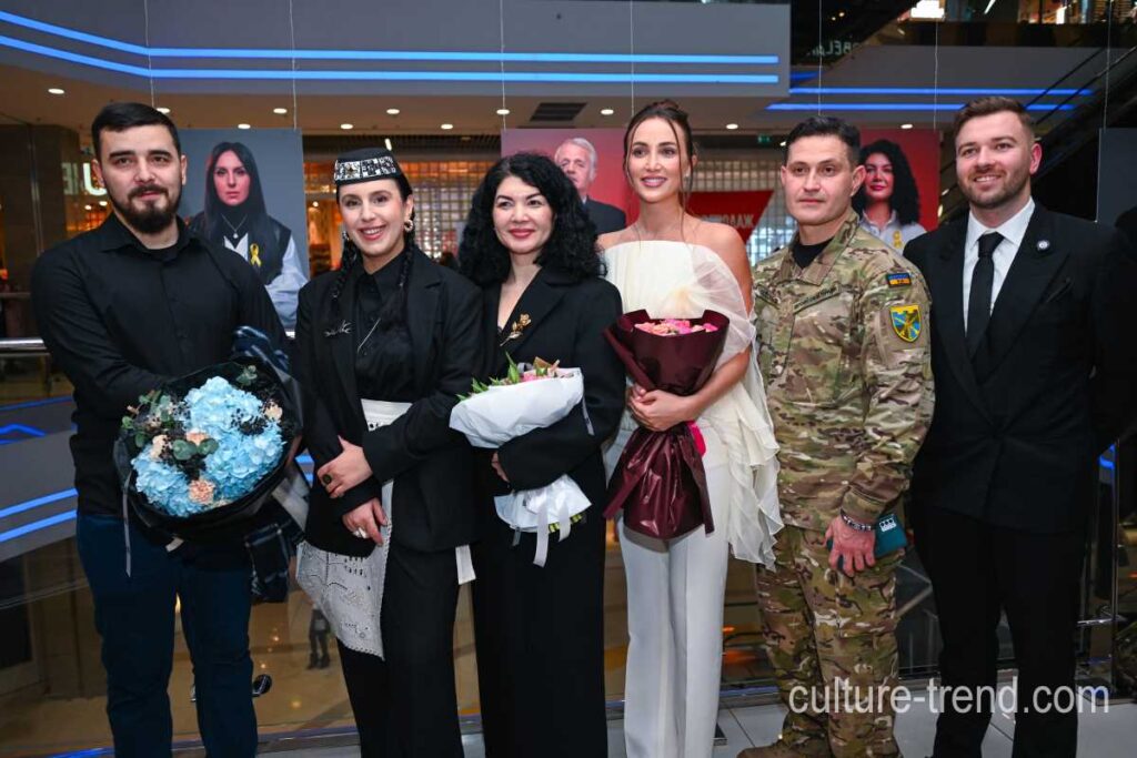 Крим у серці України: у Києві відкрилася фотовиставка, присвячена героям півострова