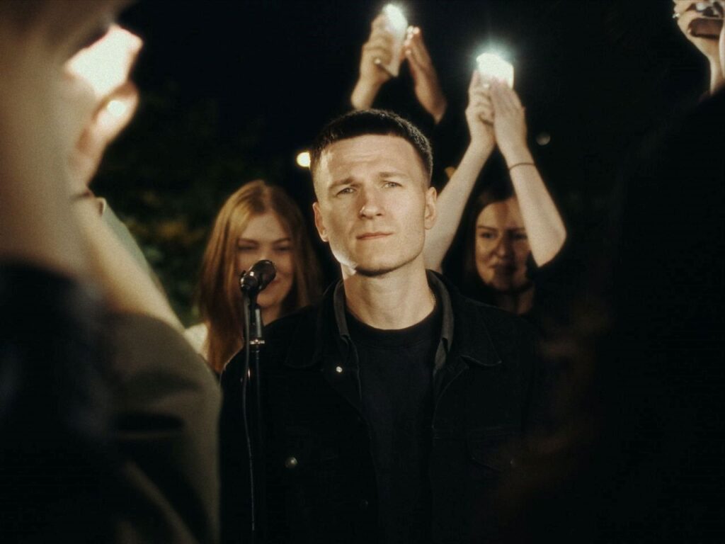 DOVI презентує кавер на легендарну «Чекатиму» – пісню, що об’єднує покоління