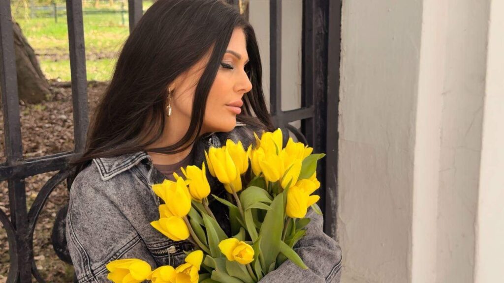 Rina Stanislavska представила новий танцювальний сингл «Жовті тюльпани»
