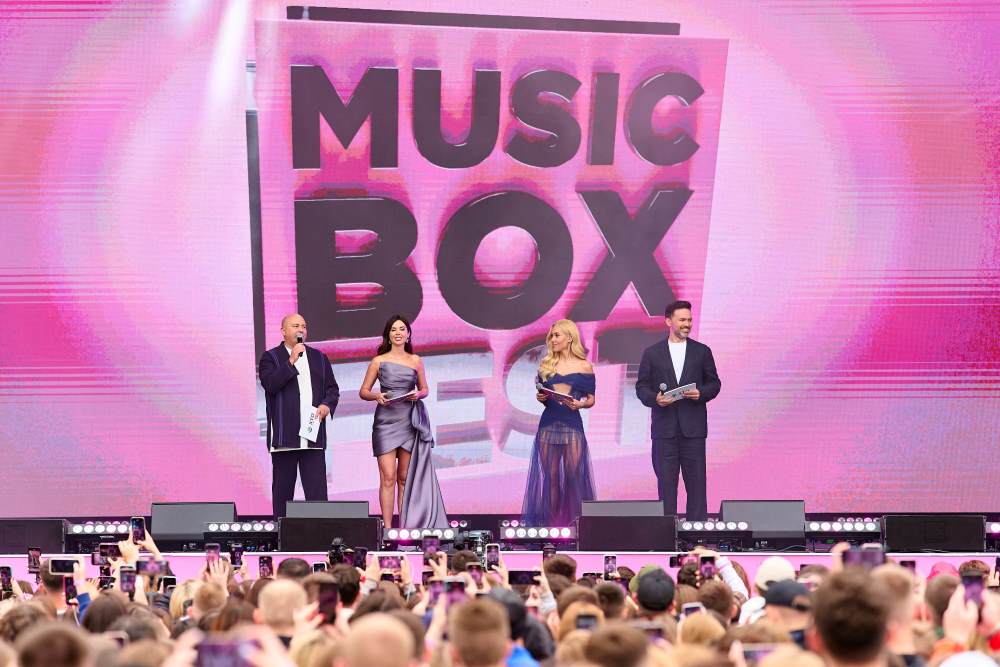 DOROFEEVA, ARTEM PIVOVAROV, MONATIK: 20 кращих зірок України запалили на Music Box Fest 