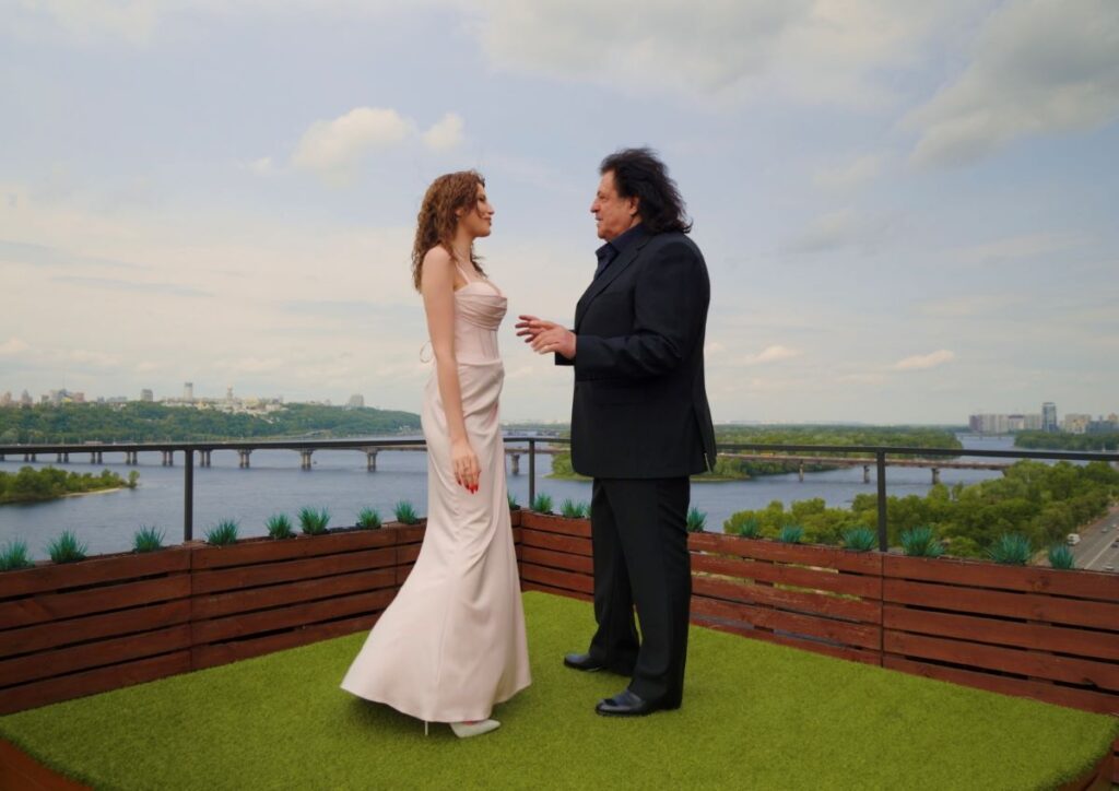 Несподіваний дует: Іво Бобул і молода співачка ZHANNET презентували пісню «Жіноче щастя»