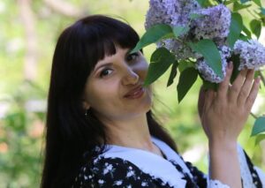 Яна Меньшова: “З попелюшки у власницю ТМ та продюсера власного проекту”