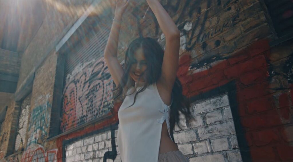 Музика, в якій хочеться жити: TAYNA і її «Закохаю літо»