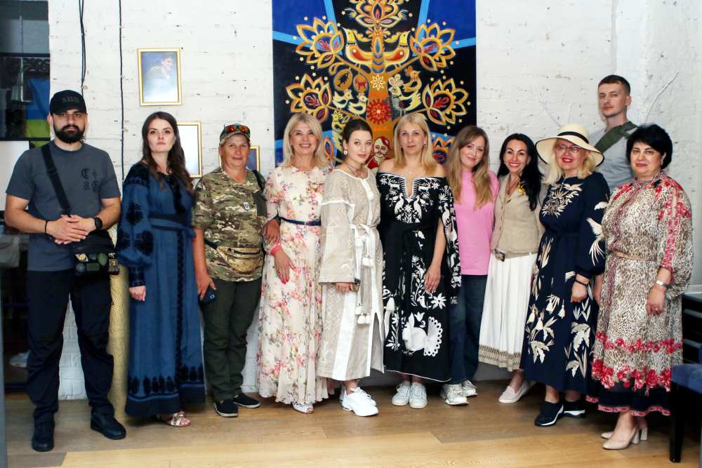 «Добрі справи кожного дня»: жіночий рух «За сімейні цінності» про підтримку родин захисників України