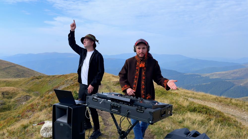 Найвища зйомка діджей-сету в Україні: новий альбом hOsT Gereshaska відзняли на висоті 1762м