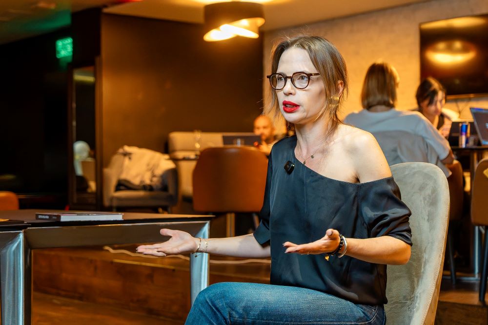 Ліки від тупого комфорту: Ірена Карпа розповіла, чому створила книжку про війну