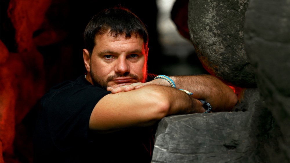 Волонтер та співак IVAN STORM запрем’єрив пісню-сповідь про воїнів України