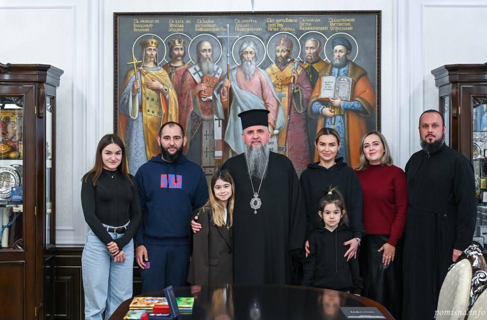 Юна співачка Софія Нерсесян отримала відзнаку від Предстоятеля Православної Церкви України