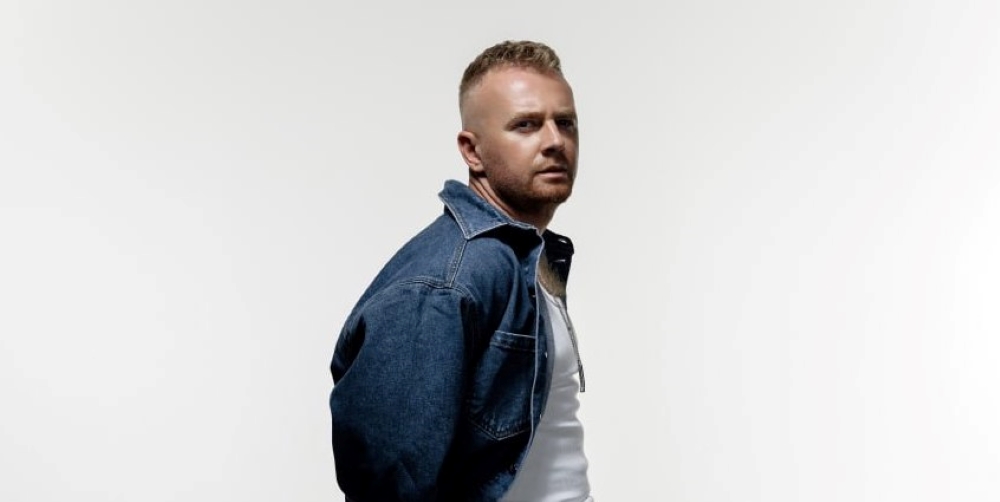 Роман Скорпіон відверто розповів, чи вільне його серце, та презентував пісню “Я іду без тебе далі”