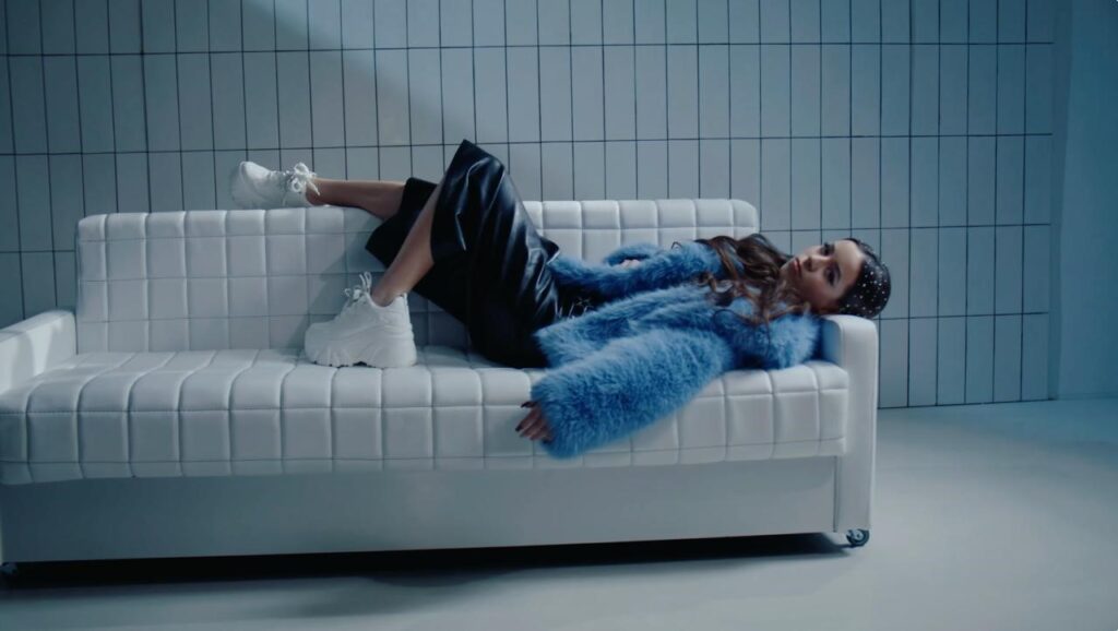 Переможниця DITY HELP MUSIC 2025 NASTYA SEMCHUK презентує нову роботу «Ти класна»