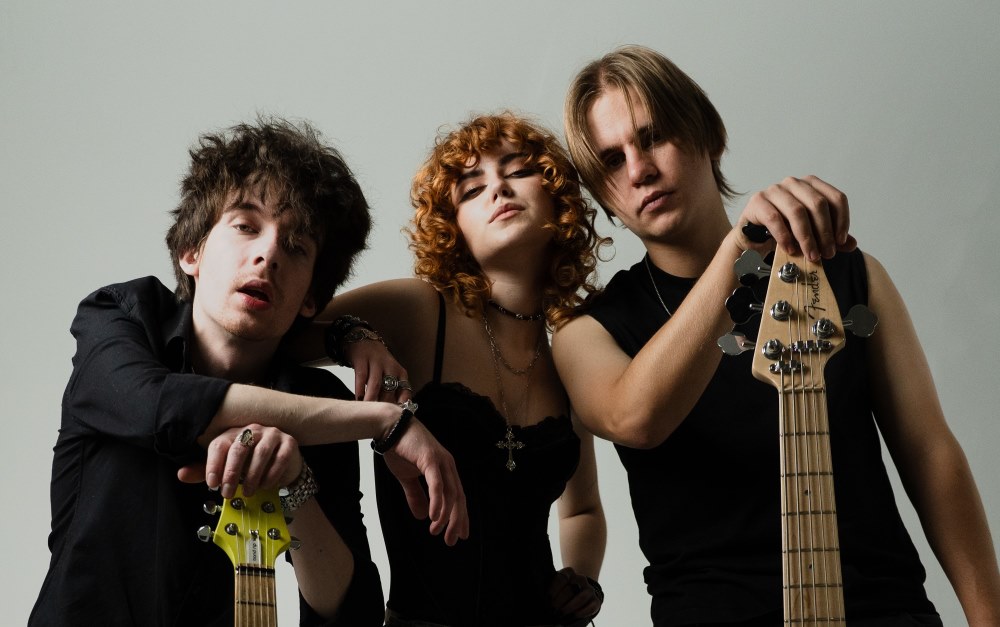 The Elliens представили кліп «Crawling Whispers» для Нацвідбору Євробачення-2026