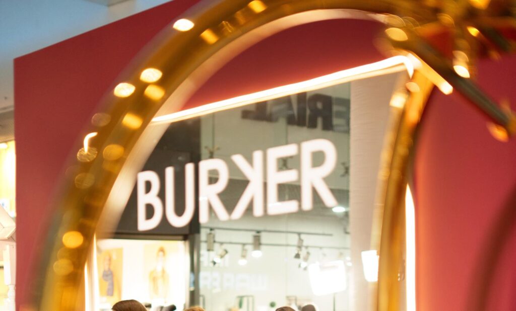 Понад 2000 усмішок і час разом: свято BURKER до Дня святого Валентина в Києві