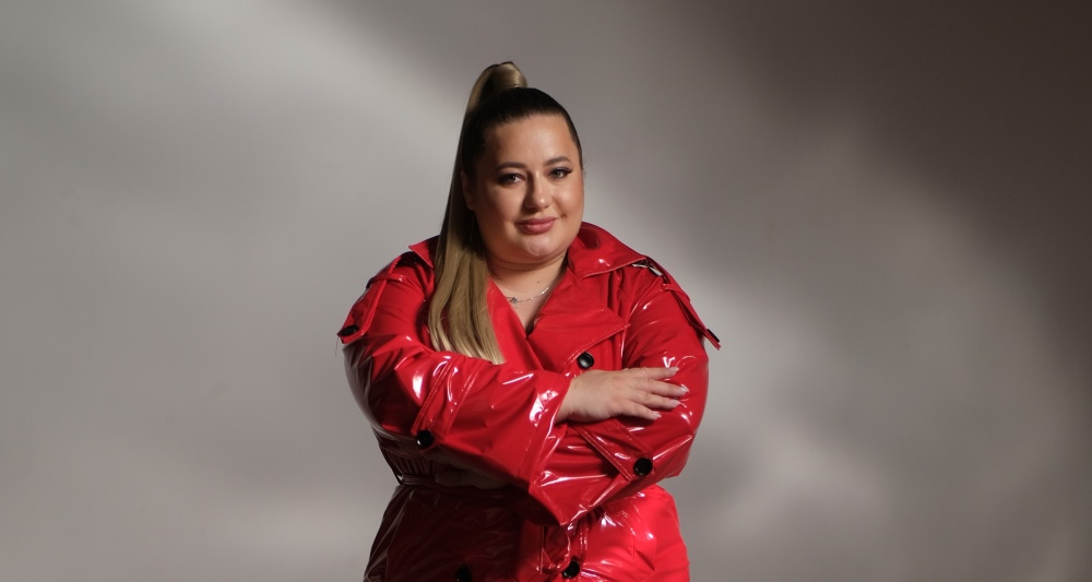 Alesia M презентує сингл «Небесні Очі»: лірична сповідь про кохання, втрату і внутрішню трансформацію