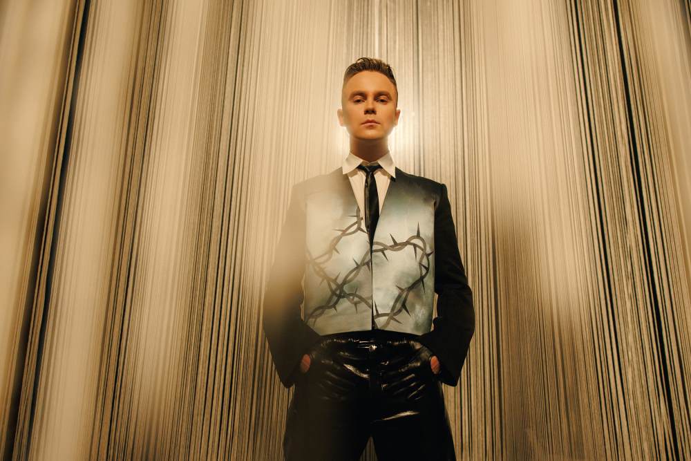 "8 диво": глибинність почуттів та онейричність у новій роботі Артема Пивоварова