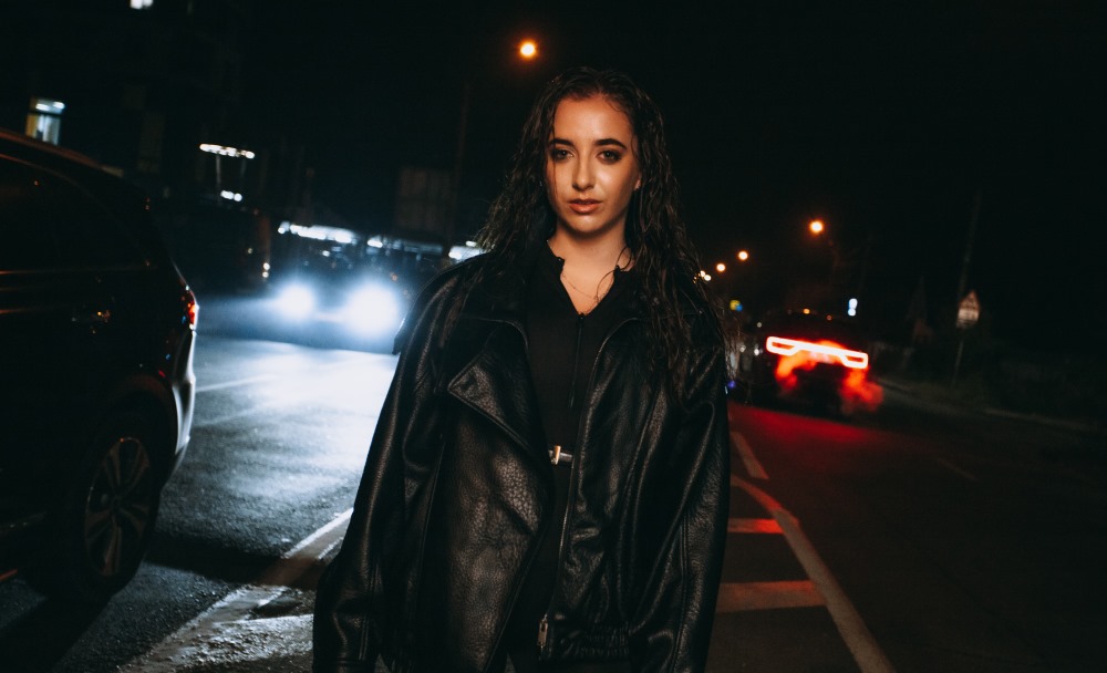 Вечірнє місто як метафора оновлення: ANITA ділиться власними переживаннями у треці «А мама казала»