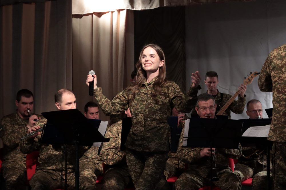 Військовослужбовиця НГУ Вікторія Сімонова презентувала пісню «Мамина сила» про підтримку та внутрішню незламність