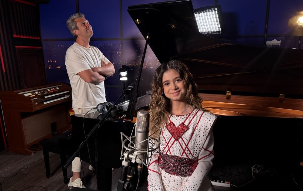 Голос і фортепіано: Софія Нерсесян та Євген Хмара презентували piano version «Земля, вода»