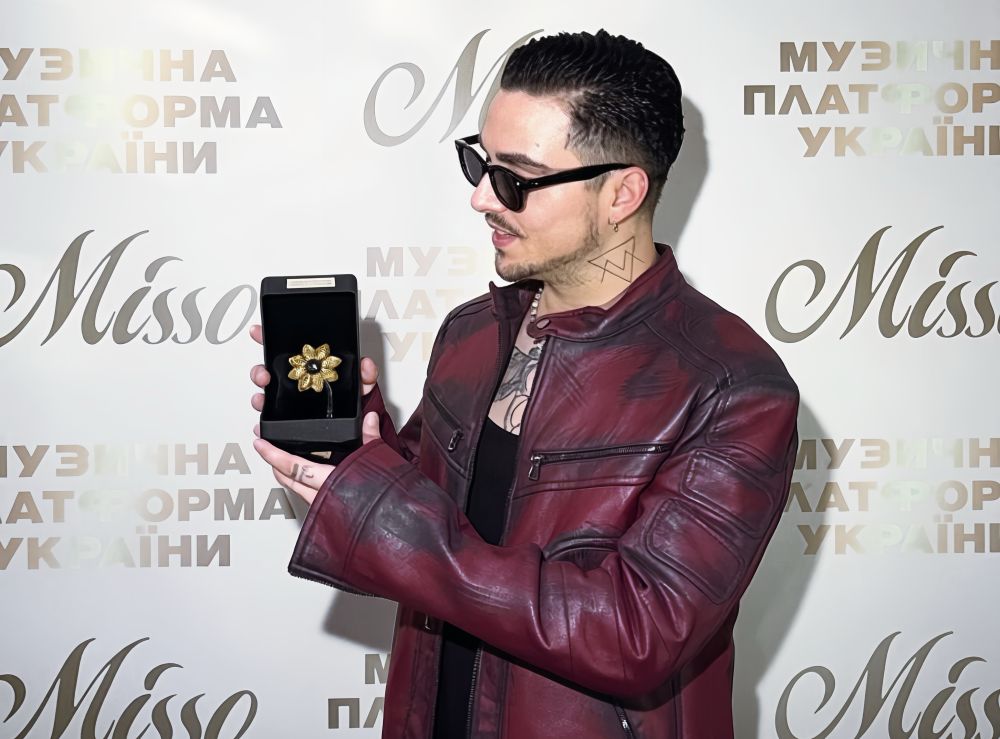MÉLOVIN отримав відзнаку за розвиток шоу-бізнесу України