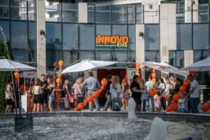 Анатолій Анатоліч, Наталя Островська та Олена Світлицька відвідали відкриття дитячої стоматології INNOVO Kids