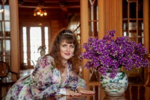 «Я хочу об’єднати всі свої таланти у великий проєкт життя» - Юлія Сак  про мистецтво, яке не має меж