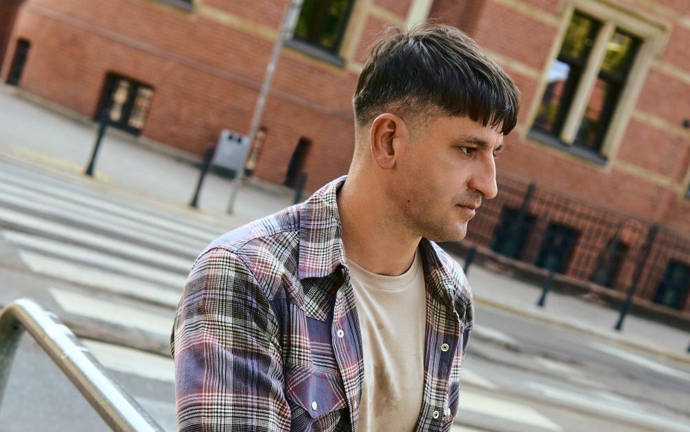 SLYCH - «Весна»: новий трек про почуття, спогади та спроби почати все спочатку
